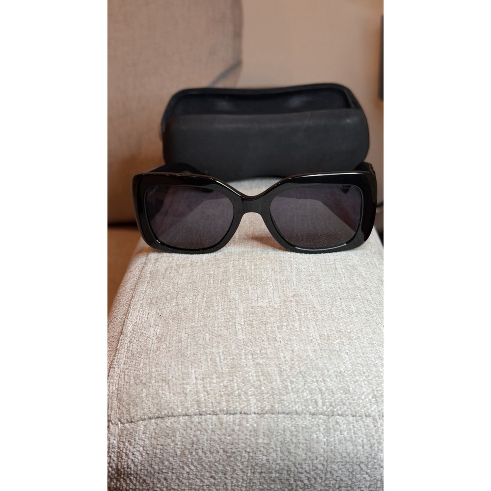 Vintage Chanel 5019 CC Logo Black Quilted Sunglasses Italy - Picture 4 of 16